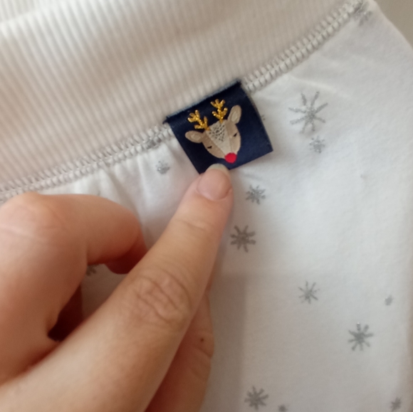 🌺 Snowflake Winter Pyjama Bottoms - Picture 10 of 11